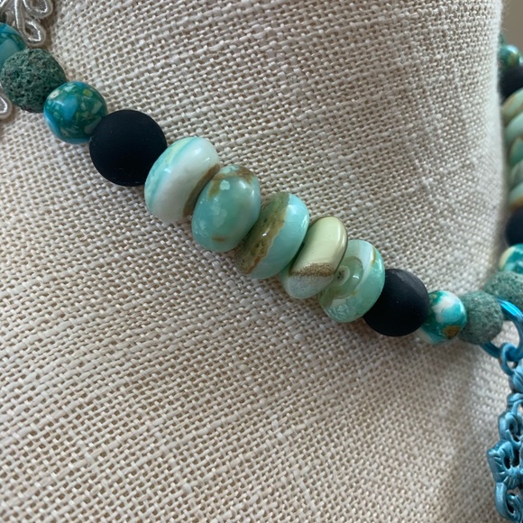 Great White Shark handpainted pendant - Picture 5 of 6